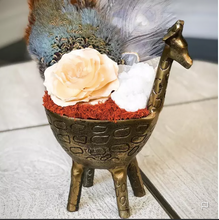 Load image into Gallery viewer, Gold Metal Giraffe Planter