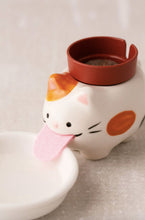Load image into Gallery viewer, Cat Self Watering Wild Strawberry Plant Planter Pot | Cat Planter | White Cat Pot| Self Watering Planter