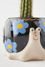 Load image into Gallery viewer, Floral Snail Planter
